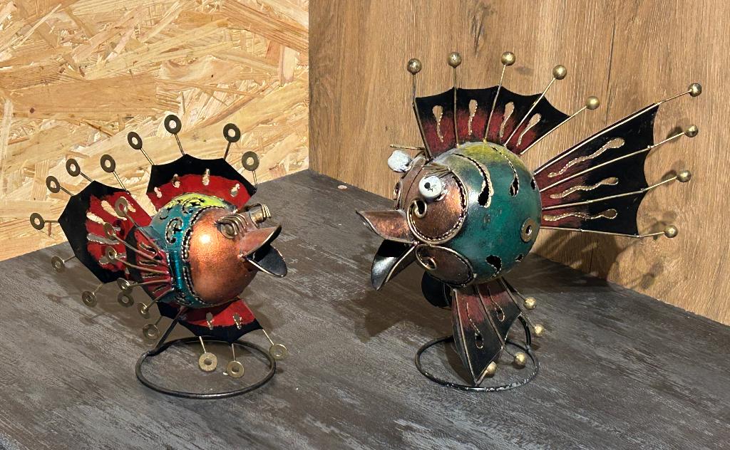 2 x Metalen Vis - geschikt voor een theelichtje, Ophalen of Verzenden, Zo goed als nieuw, Metaal, Minder dan 25 cm