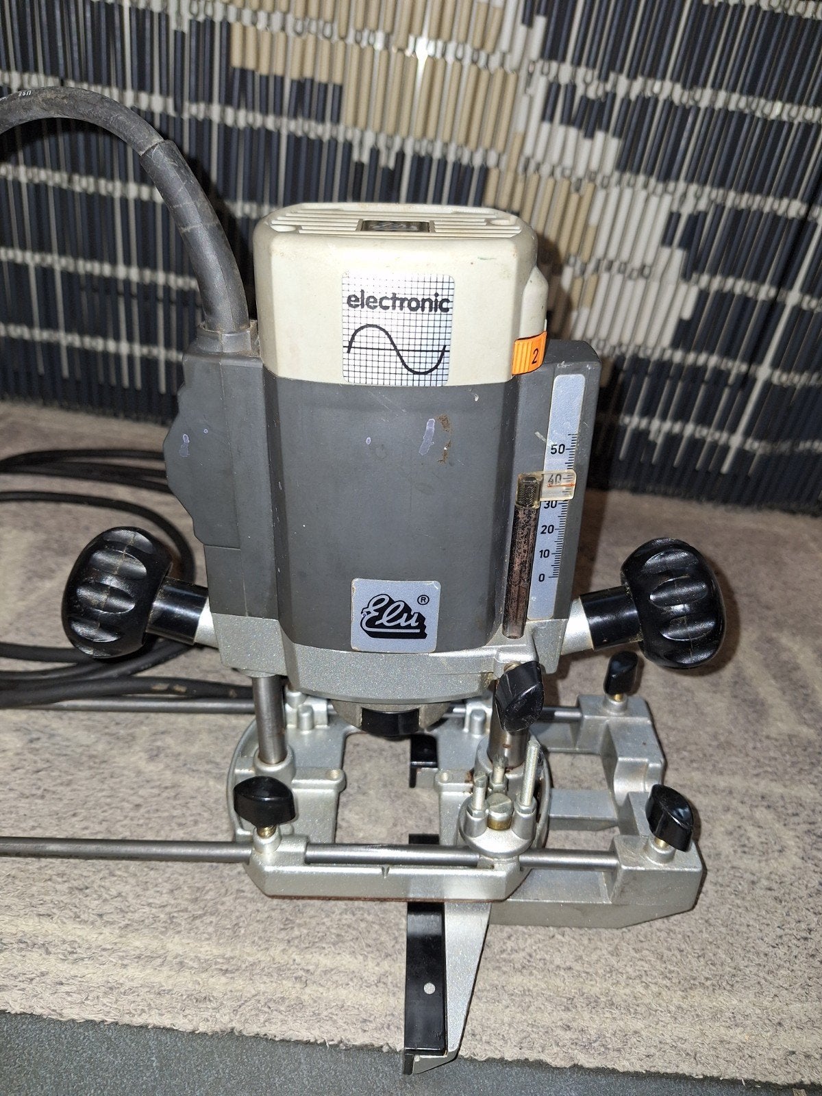 bovenfrees Elu MOF 96 Electronic 900 Watt, Ophalen of Verzenden, Gebruikt, Elektrisch, Bovenfrees