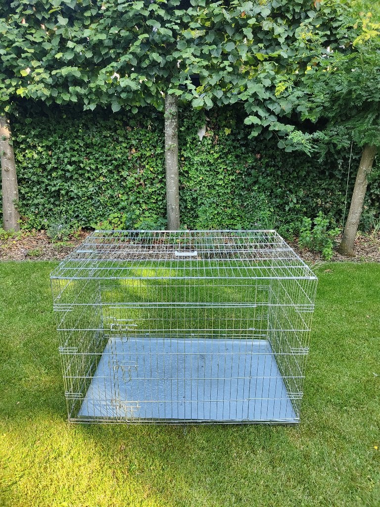 bench voor grote hond, Ophalen, Zo goed als nieuw