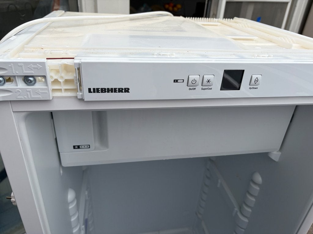 Inbouw koelkast liebherr, Ophalen, 120 tot 140 cm, Minder dan 75 liter, 45 tot 60 cm