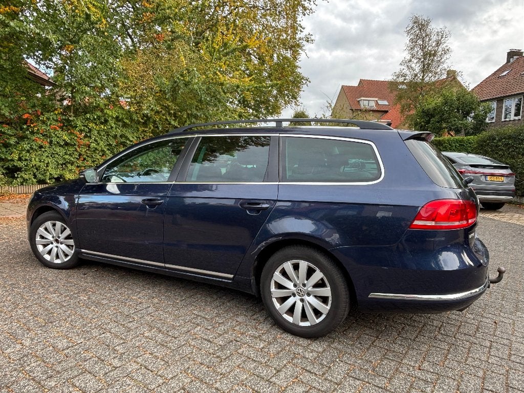 Volkswagen Passat 1.4 TSI 90KW Variant AUT 05/12/2011 Blauw, Auto's, Stof, Blauw, Bluetooth, 122 pk
