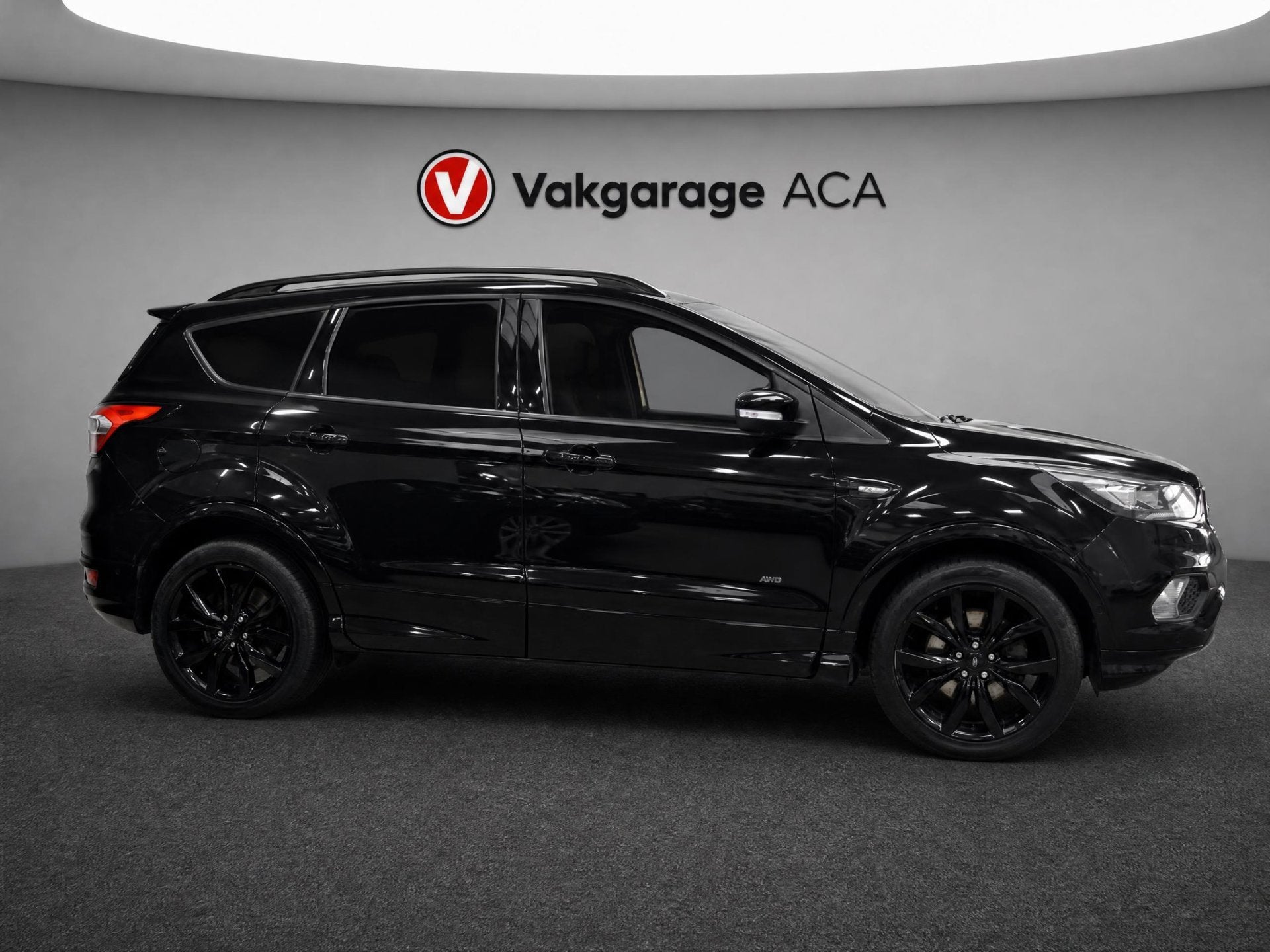 Ford Kuga 1.5 EcoBoost ST Line, Auto's, Euro 6, 4 cilinders, 1850 kg, Zwart