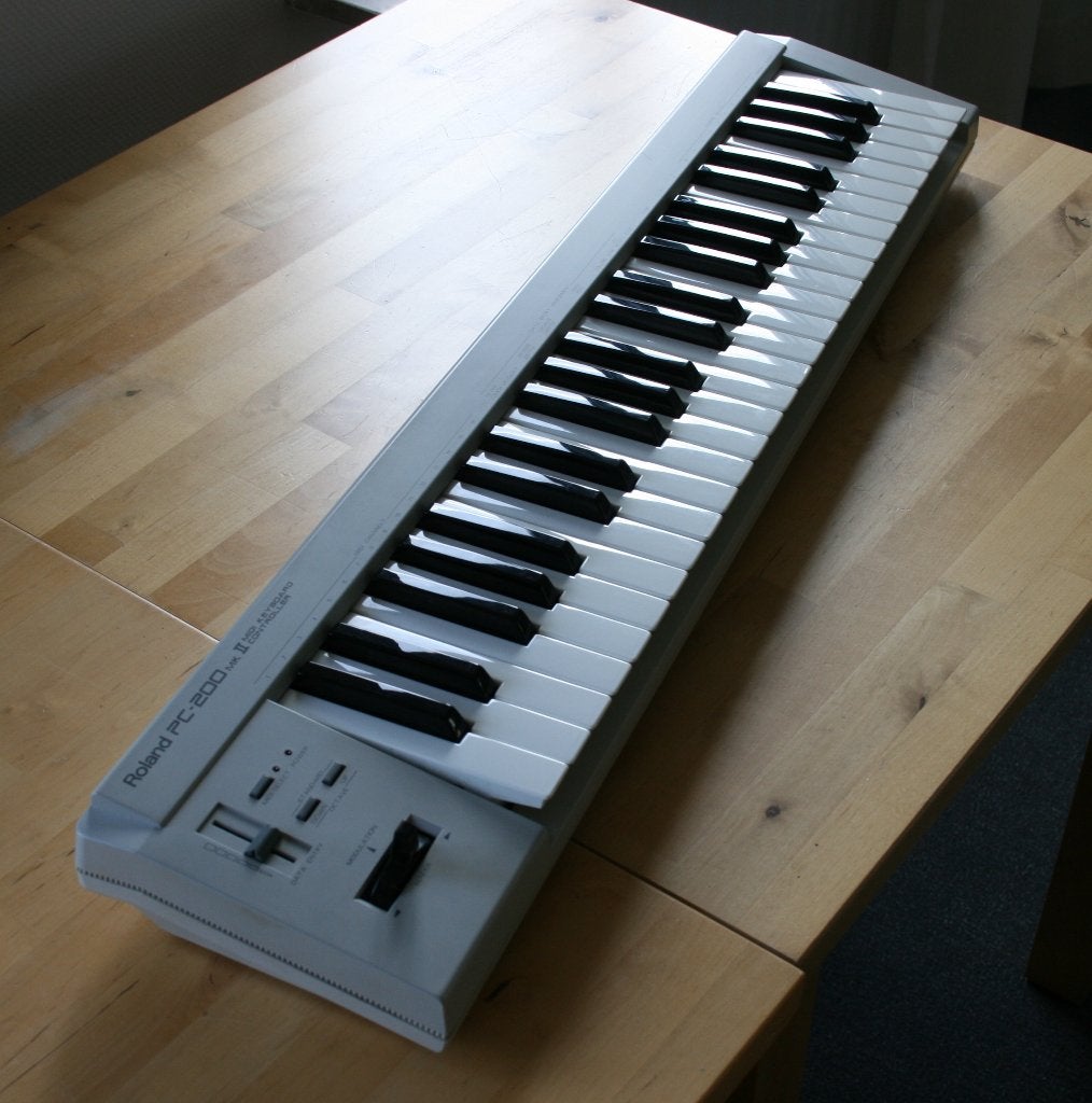 Roland PC-200 mk II Midi Keyboard Controller, Roland, Zo goed als nieuw, Aanslaggevoelig, Ophalen