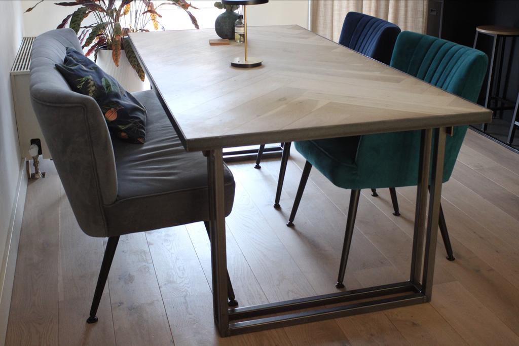 Industriële eettafel visgraat eiken white wash 200x100cm, Ophalen, 100 tot 150 cm, Vijf personen of meer, Eikenhout