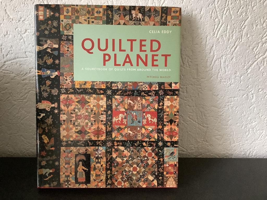 Quiltboek: Quilted Planet, Hardcover, 224 blz, Boeken, Ophalen of Verzenden, Zo goed als nieuw, Overige onderwerpen