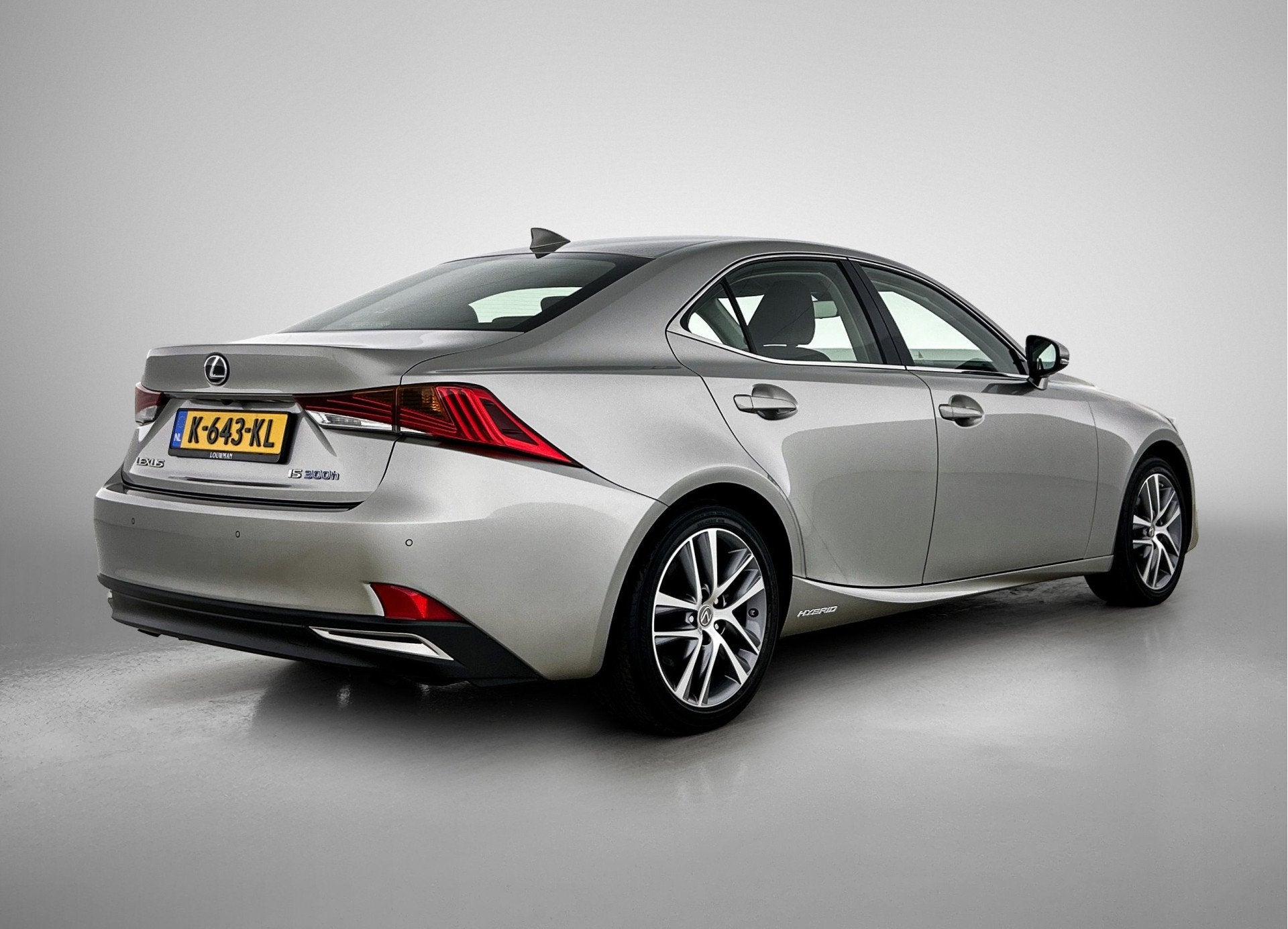 Lexus IS 300h Hybrid Business Line Pro | Schuifdak | Stoelve, Automaat, 12 maanden, Achterwielaandrijving, Gebruikt