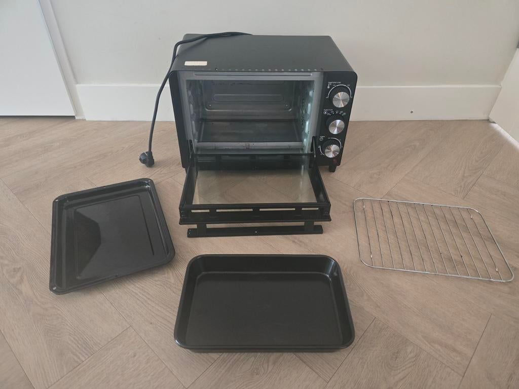 Mestic Campingoven 800 watt - Zo goed als nieuw, Witgoed en Apparatuur, Ovens, Ophalen of Verzenden, Zo goed als nieuw, Vrijstaand