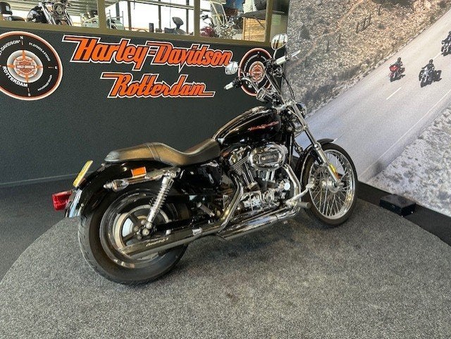Harley-Davidson SPORTSTER 1200 CUSTOM (bj 2006), Laan van Vredenoord 33
2289 DA  RIJSWIJK, NL, Bedrijf, Meer dan 35 kW, Overig