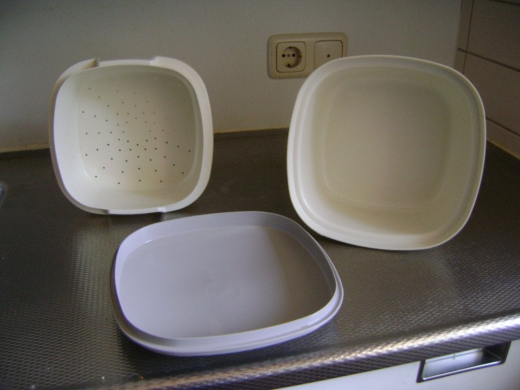 Vintage Tupperware steamer bestaande uit 3 delen, Ophalen of Verzenden, Zo goed als nieuw, Crème, Overige typen