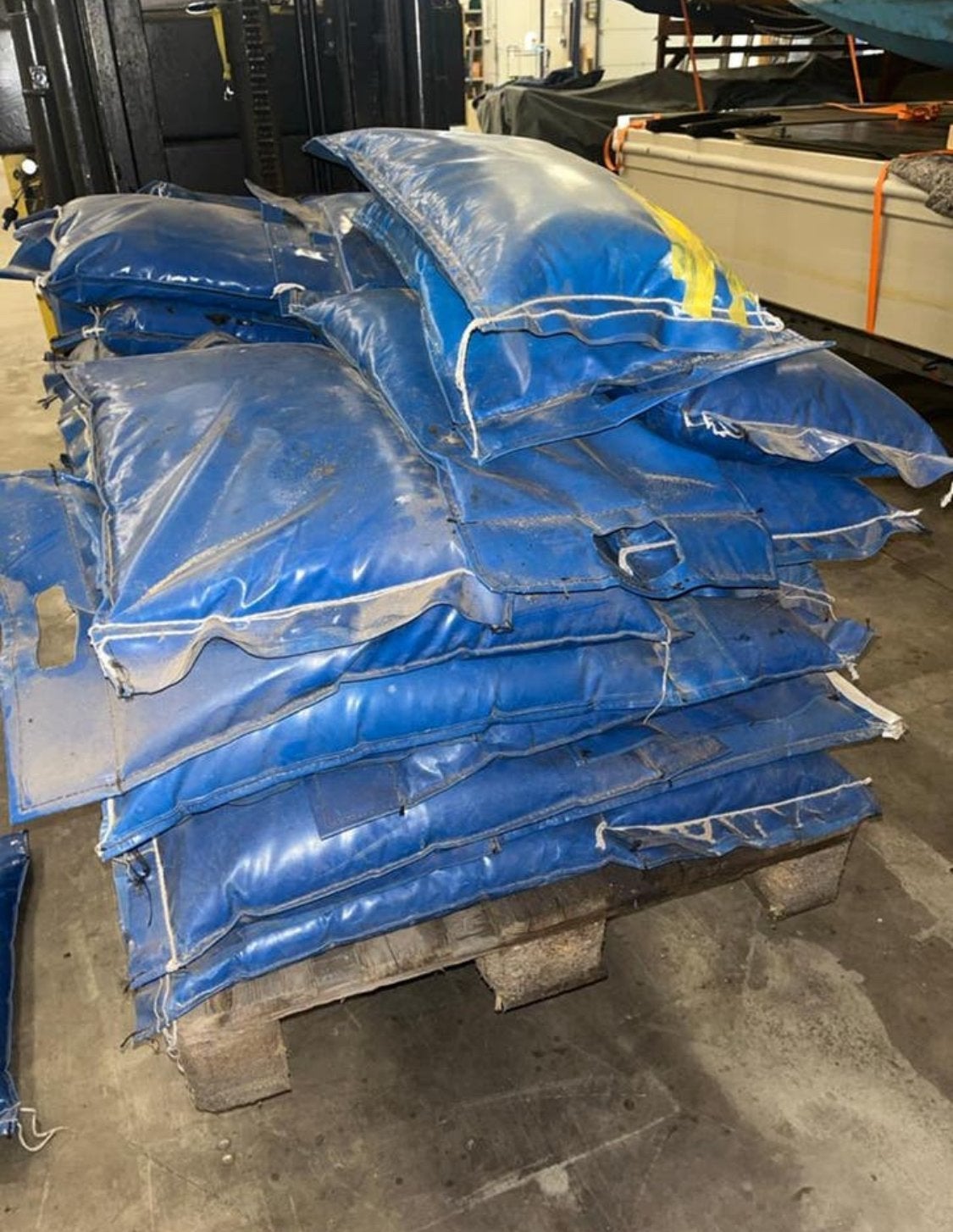 Zandzakken met handvat 15KG, Ophalen, Zo goed als nieuw, Overige typen