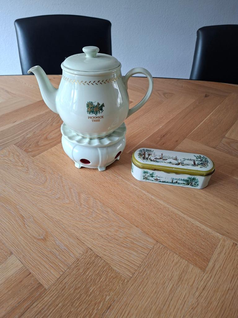 Pickwick Theepot met theelicht en blikje, Ophalen of Verzenden