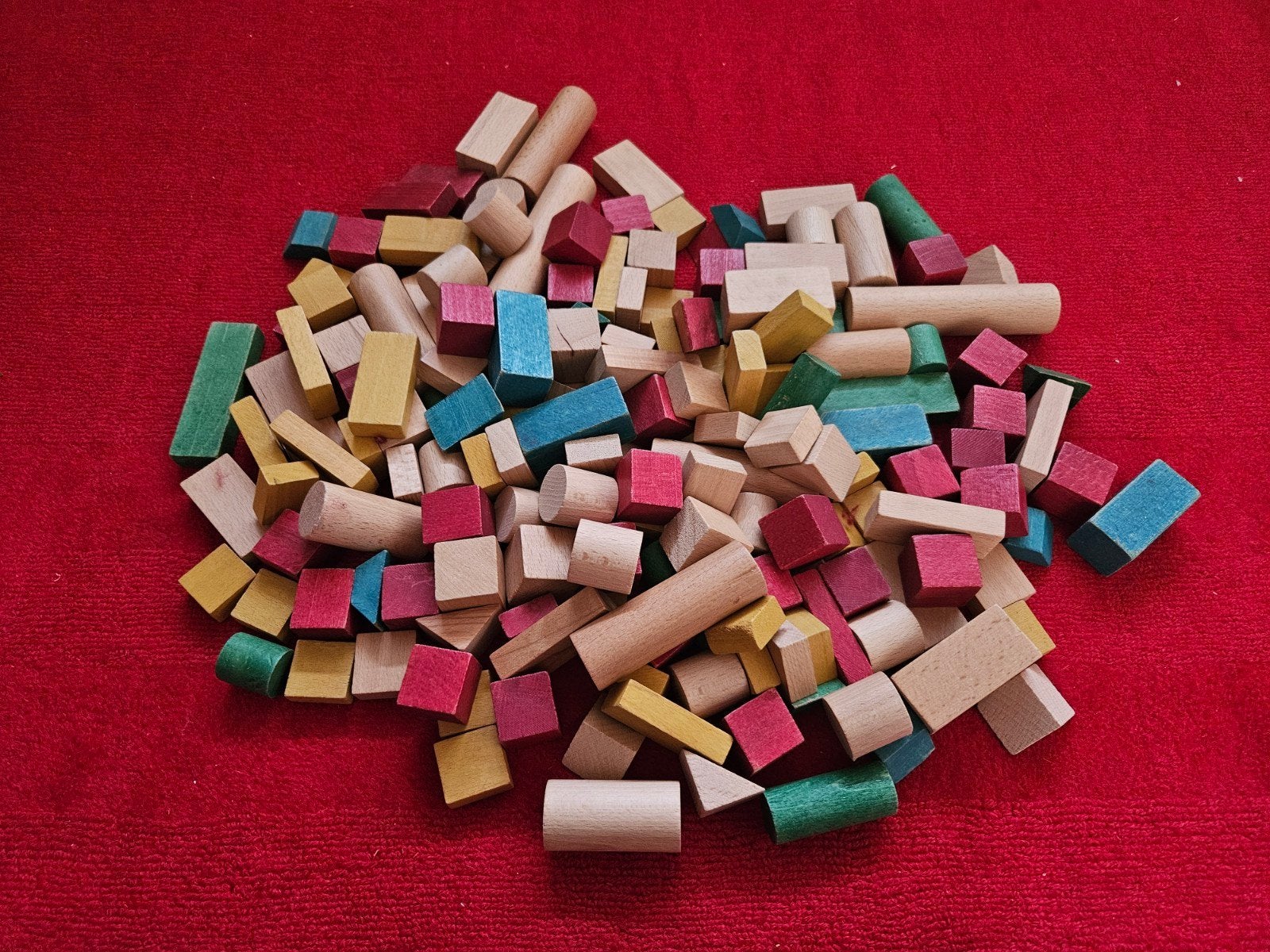 Houten bouwblokken, diverse vormen en kleuren, Kinderen en Baby's, Ophalen of Verzenden, Gebruikt, Overige merken