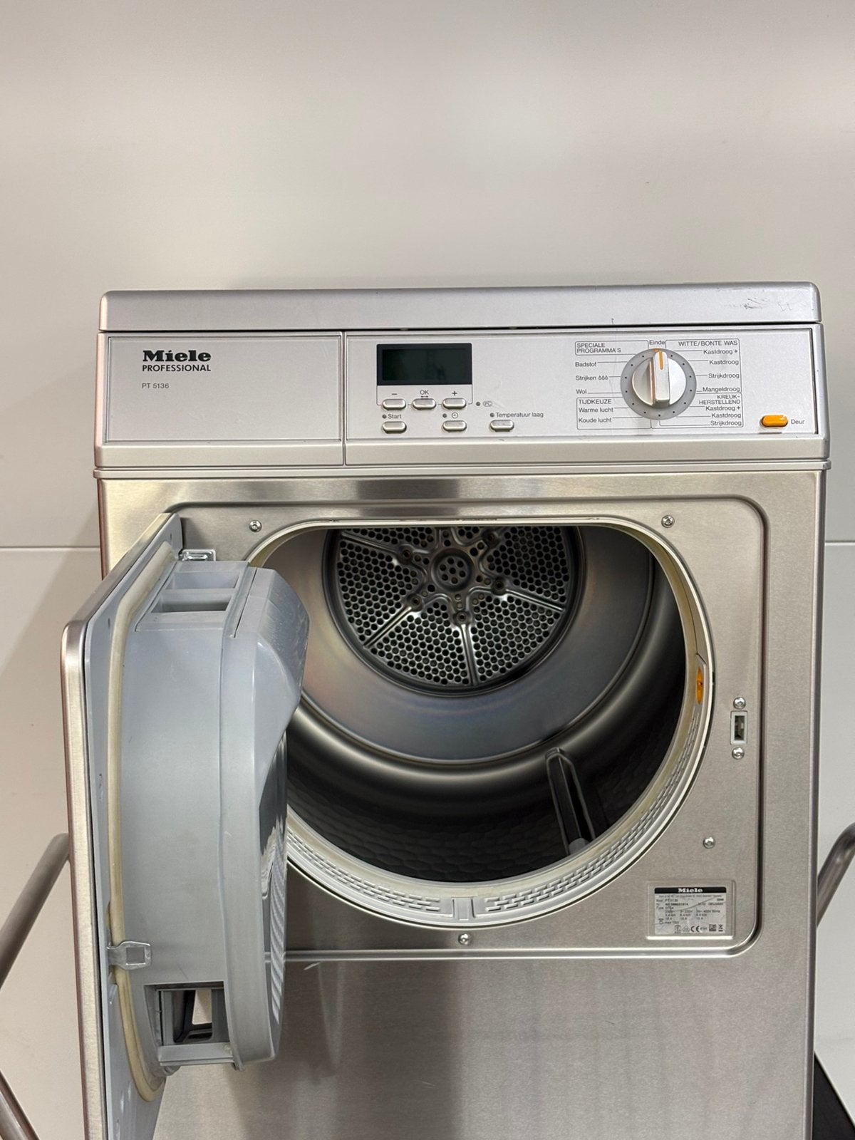 Miele professional PT5136, Rvs luchtafvoerdroger, Ophalen, 6 tot 8 kg, Gebruikt, Luchtafvoer