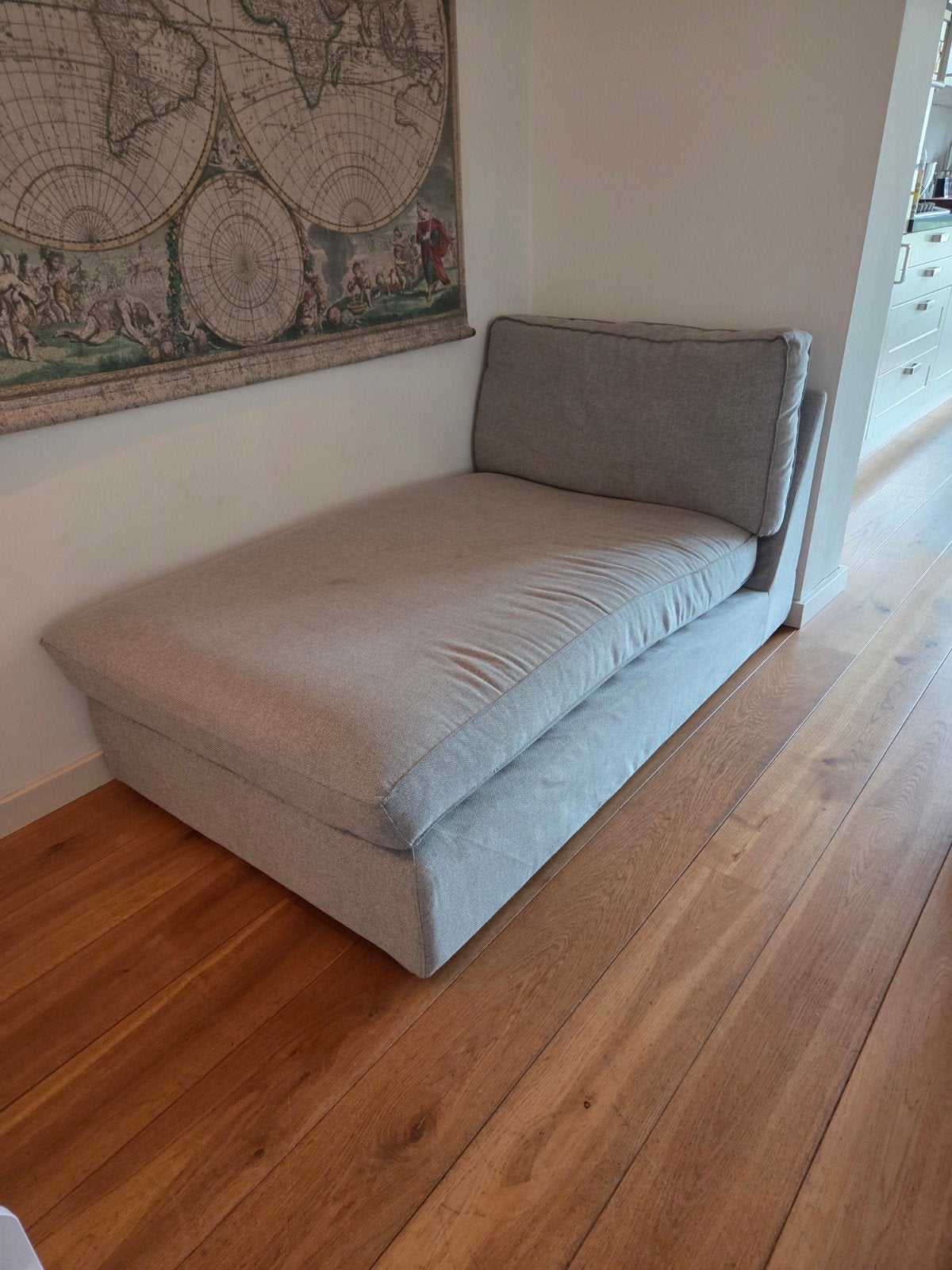 KIVIK Chaise longue, Tibbleby beige/grijs, Huis en Inrichting, Ophalen, Eenpersoons, Zo goed als nieuw, Minder dan 150 cm