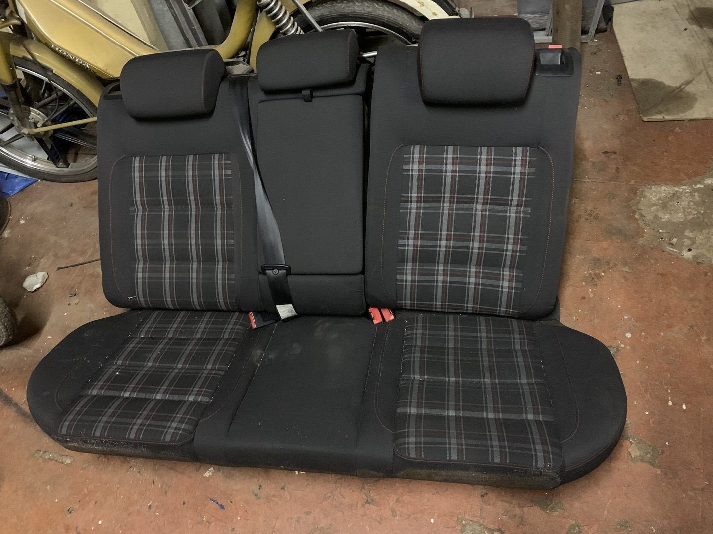 Golf 6 GTI VI achterbank hatchback 2008 tot 2014, Auto-onderdelen, Interieur en Bekleding, Ophalen, Gebruikt, -, Volkswagen