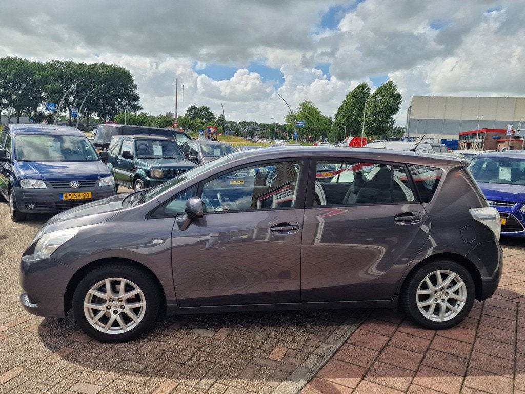 Toyota Verso 1.8 VVT-i Dynamic - Pano - Navi - Clima - Cruis, Auto's, Toyota, Voorwielaandrijving, Gebruikt, Zwart, 4 cilinders