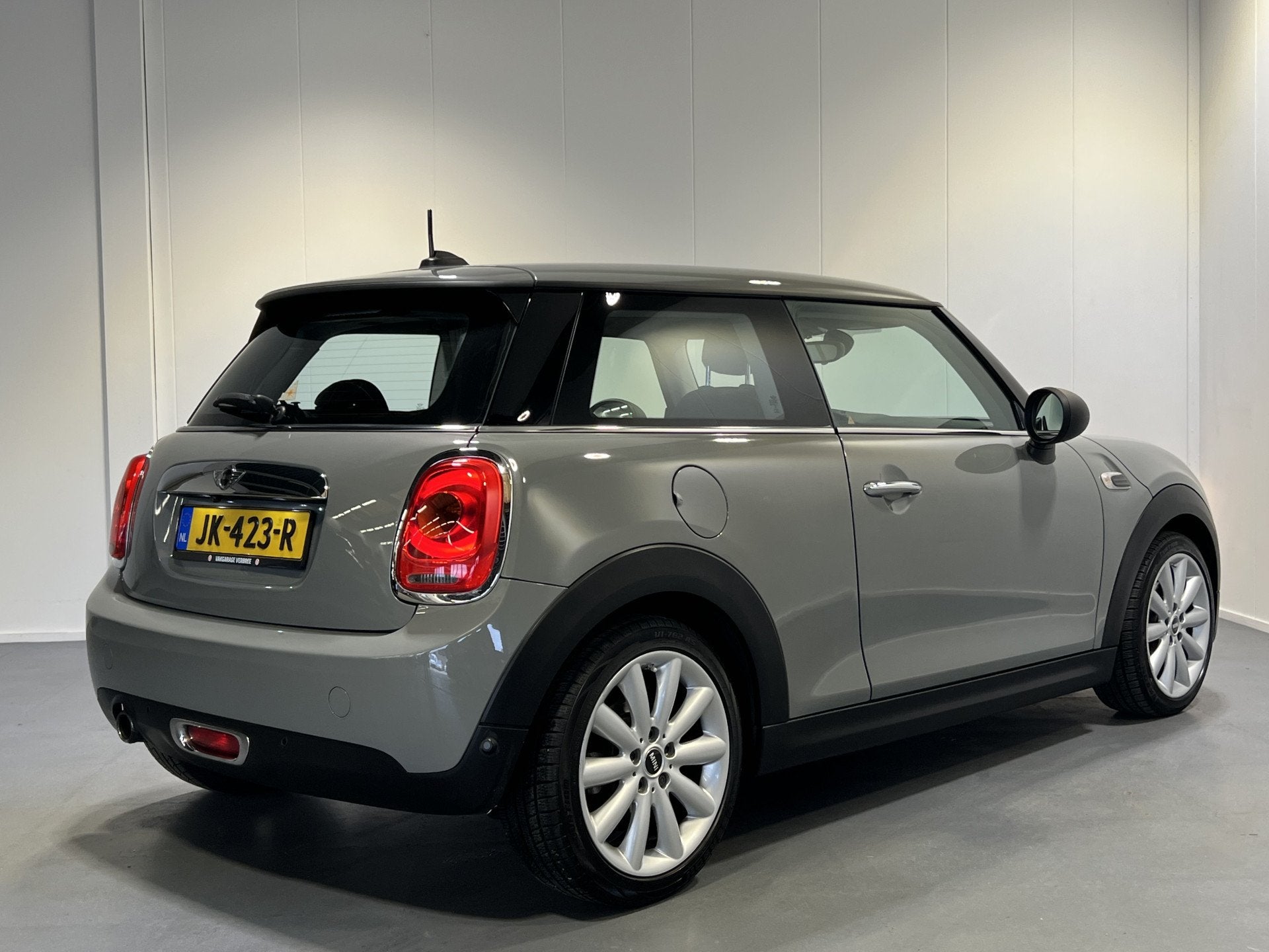 MINI 3-deurs 1.2 One Salt Business | Navigatie | LM Velgen 1, Stof, Gebruikt, Met garantie (alle), 4 stoelen