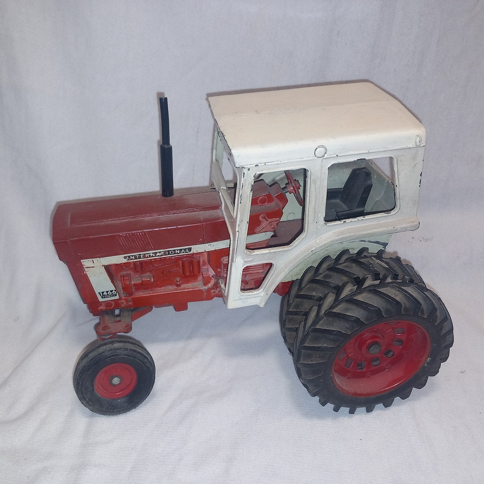 Ertl International 1466 Farmall Turbo Tractor Speelgoed, Ophalen of Verzenden, Gebruikt, Tractor of Landbouw