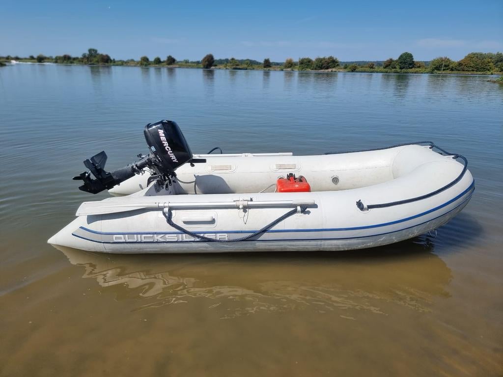 Quicksilver rubberboot met 5 pk buitenboordmotor, Watersport en Boten, Rubberboten, Ophalen, Quicksilver, Gebruikt, Benzine