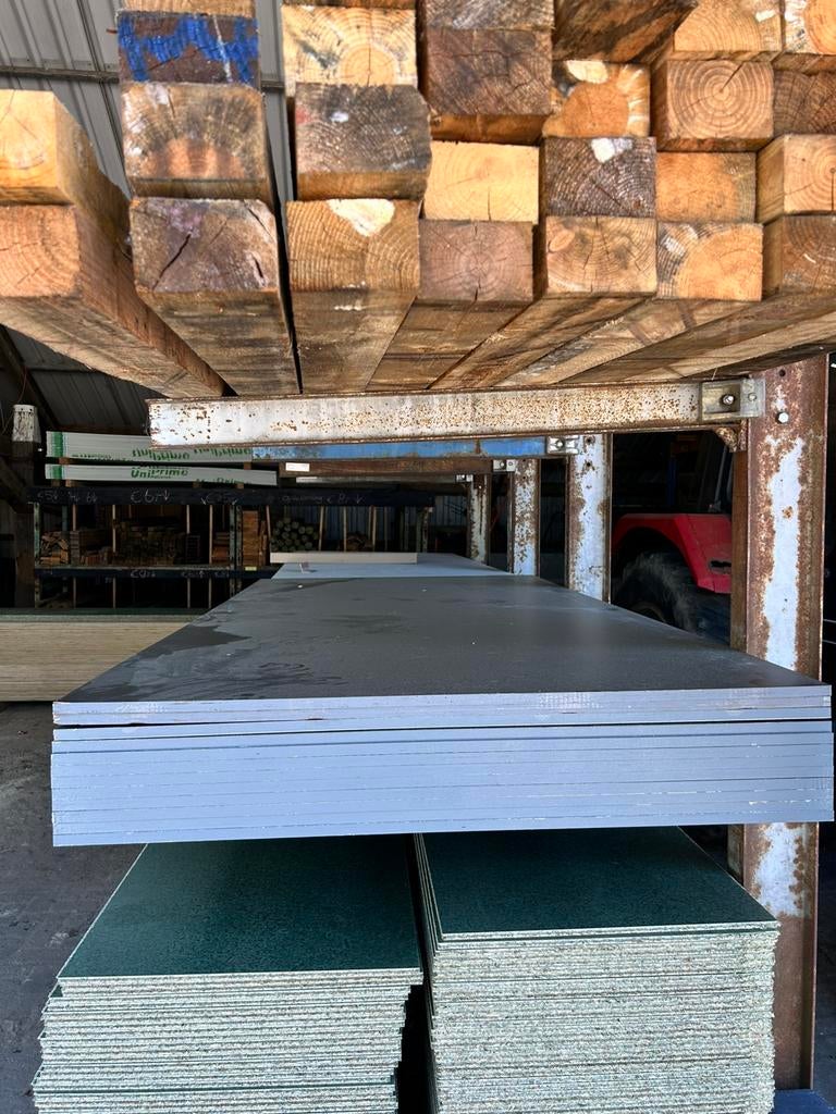 Betonplex, Ophalen, Zo goed als nieuw, 250 cm of meer, Palen