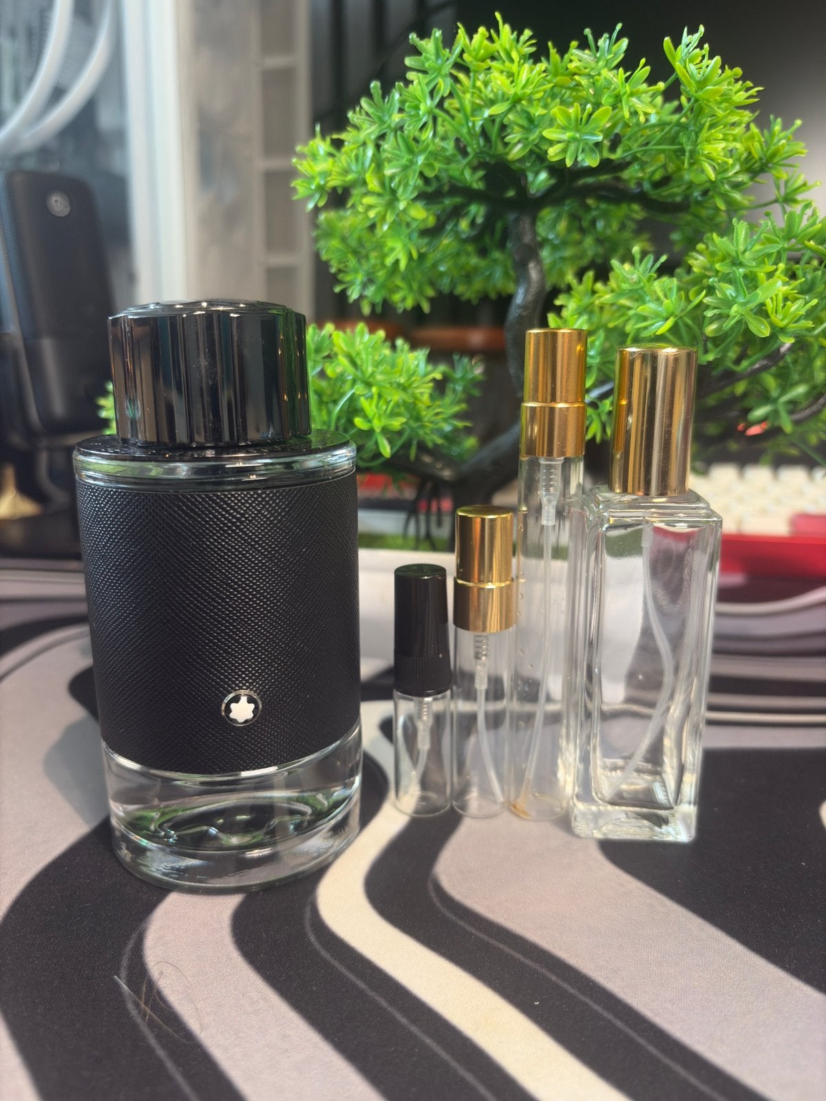 Montblanc - Explorer Sample/Decant/Tester, Sieraden, Tassen en Uiterlijk, Uiterlijk | Parfum, Ophalen, Zo goed als nieuw