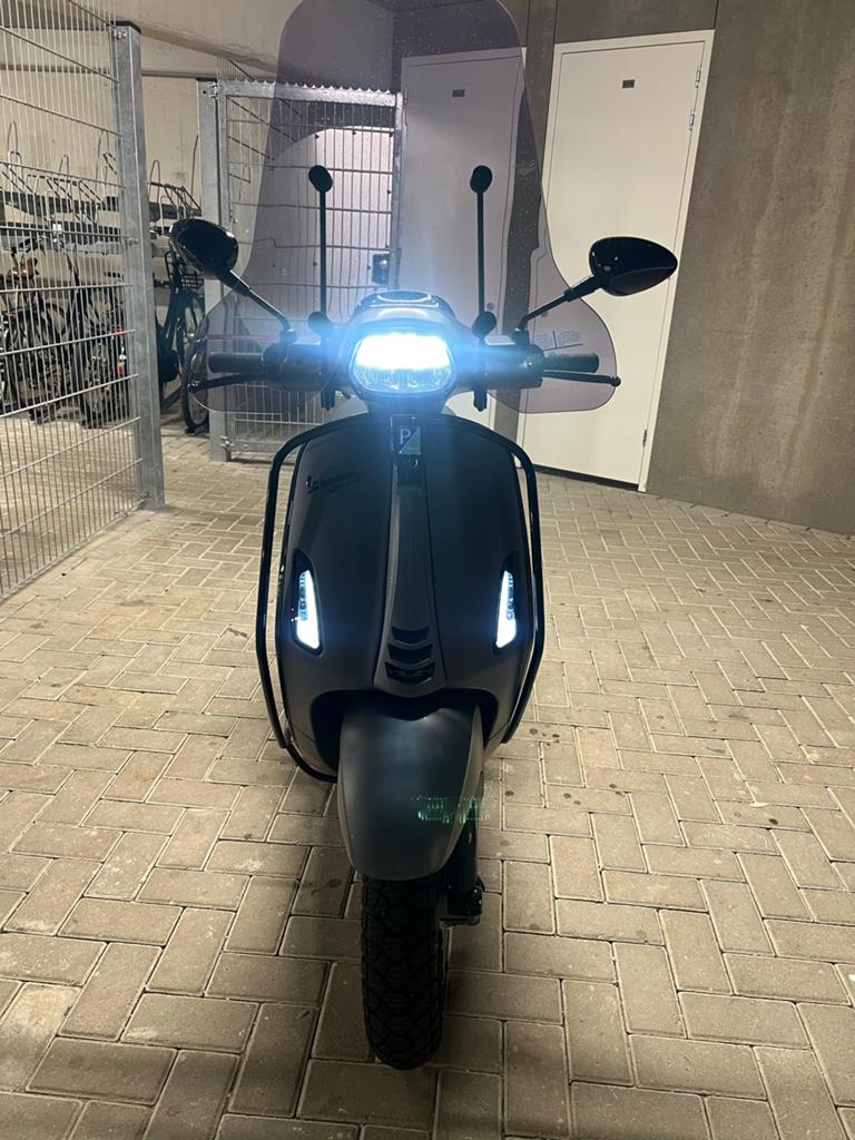 Vespa Sprint 50 Snor, Fietsen en Brommers, Ophalen, Zo goed als nieuw, Benzine, Vespa