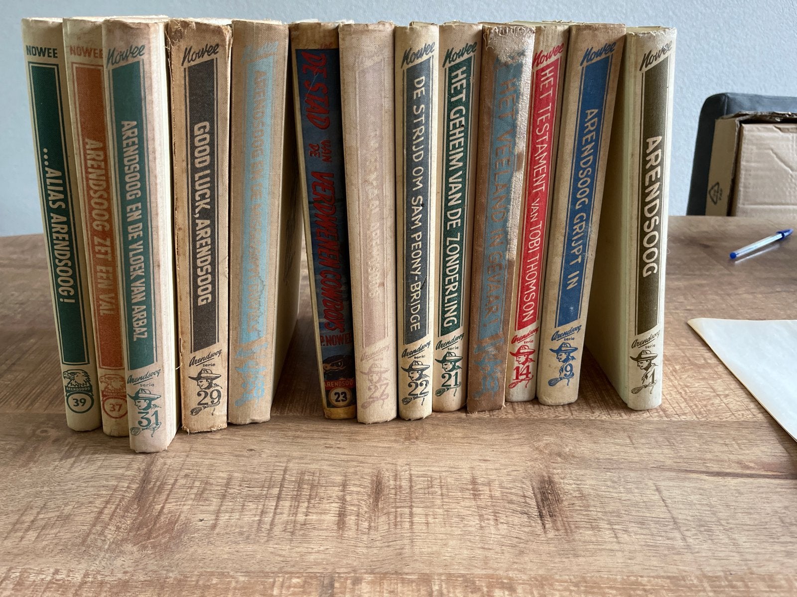 Arendsoog Boeken Collectie - 12 Delen, Boeken, Ophalen of Verzenden, Gelezen