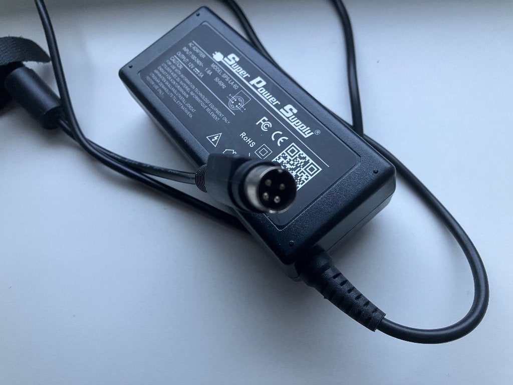 adapter 12V 5A 60W 4 pin mini DIN synology, Ophalen of Verzenden, Zo goed als nieuw