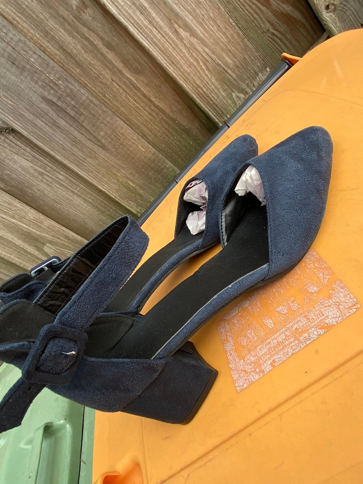 Donkerblauwe suedine enkelband pump maat 41. ZGAN, Kleding | Dames, Pumps, Blauw, Nieuw, Ophalen of Verzenden