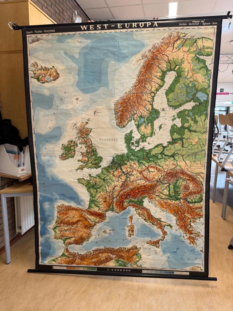 Grote Schoolkaart West-Europa - Haack-Painke-Kooyman, Boeken, Europa Overig, Landkaart, 1800 tot 2000, Ophalen