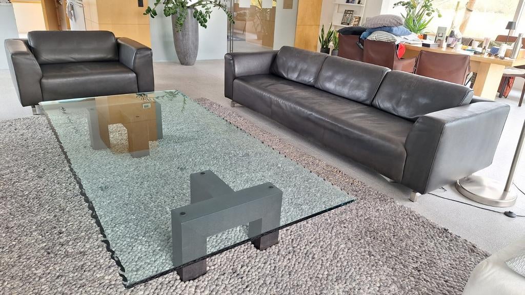 Zwart leren bank en loveseat - Wittmann, Huis en Inrichting, Banken | Bankstellen, Ophalen
