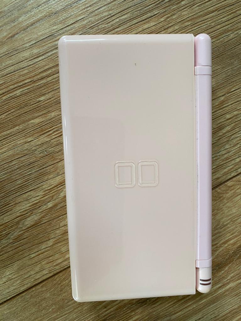 Nintendo DS met touchscreen, Spelcomputers en Games, Spelcomputers | Nintendo DS, Ophalen, Gebruikt, Roze, DS Lite