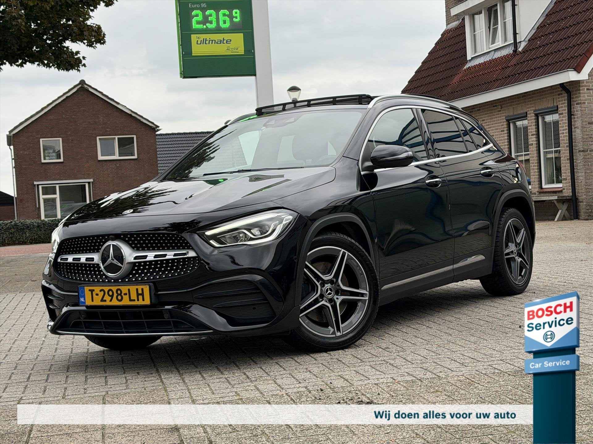 Mercedes GLA 250 4MATIC AMG Line / Panoramadak / Virtual Coc, Automaat, Gebruikt, Euro 6, 4 cilinders