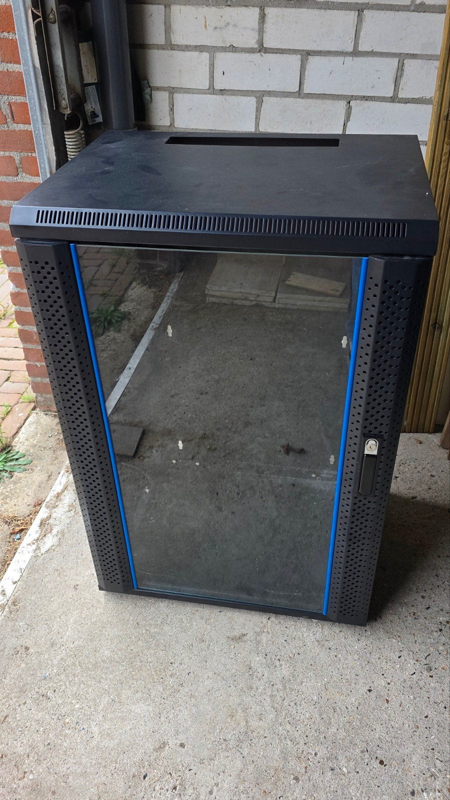 SERVER / PATCHKAST (MAG WEG VOOR EEN LEUKE PRIJS), Ophalen, Gebruikt, Glas, Plaatstaal