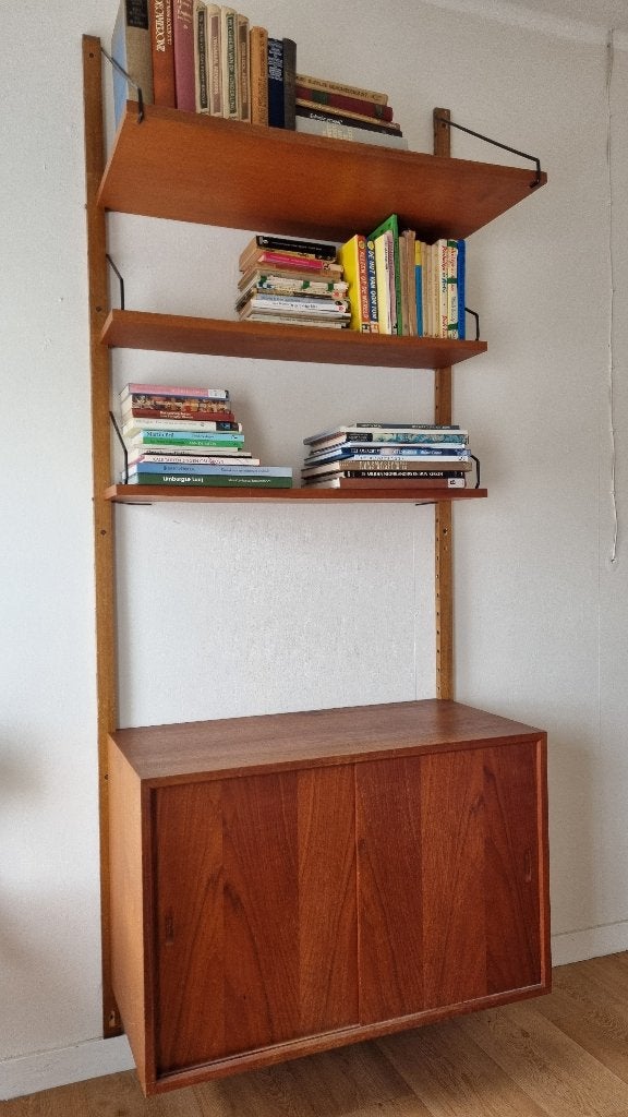 Vintage Poul Cadovius Royal System wandkast systeem, Ophalen