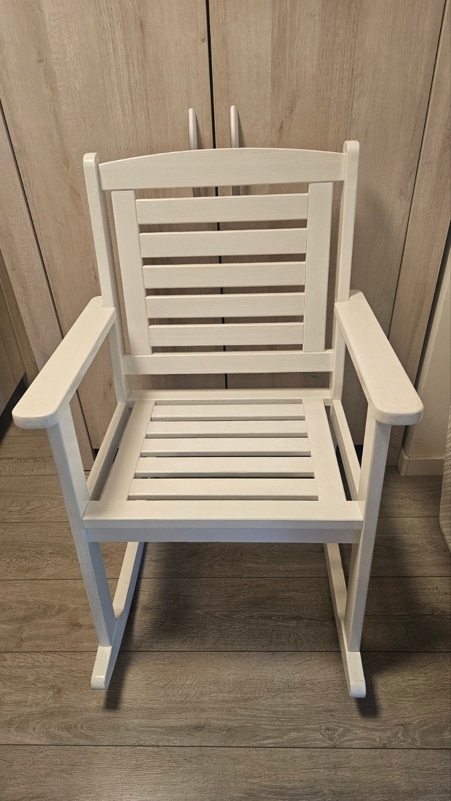 Mooie stevige houten schommelstoel, Ophalen, Gebruikt, Wit, Hout