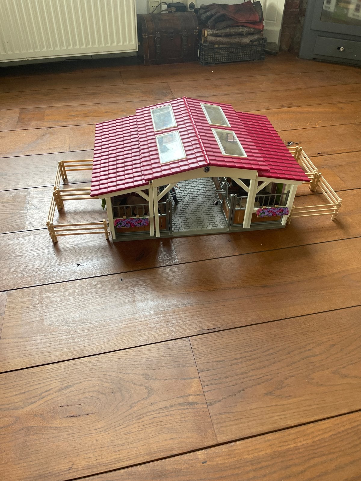 Schleich Paardenstal met paarden en accessoires, Ophalen, Zo goed als nieuw, Jongen of Meisje