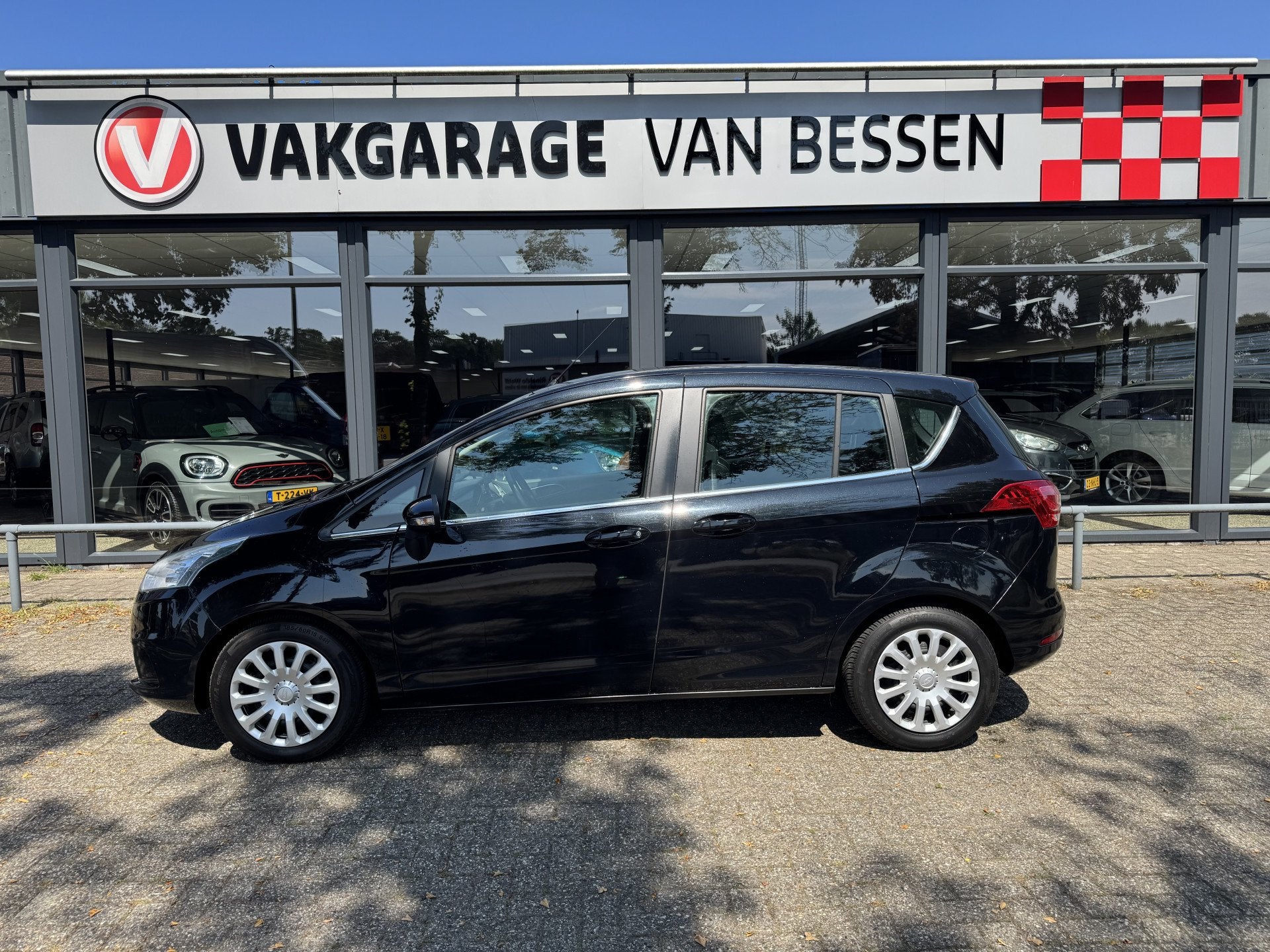Ford B-MAX 1.6 TI-VCT Titanium AUTOMAAT-STOELVERW-LEDER, Auto's, Gebruikt, 4 cilinders, Zwart, 480 kg
