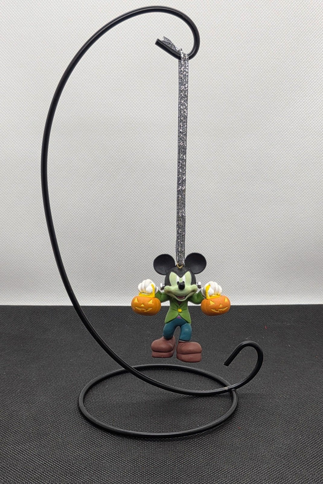 Disney Mickey Mouse Halloween kerst ornament hanger kerstbal, Ophalen of Verzenden, Mickey Mouse, Nieuw, Beeldje of Figuurtje