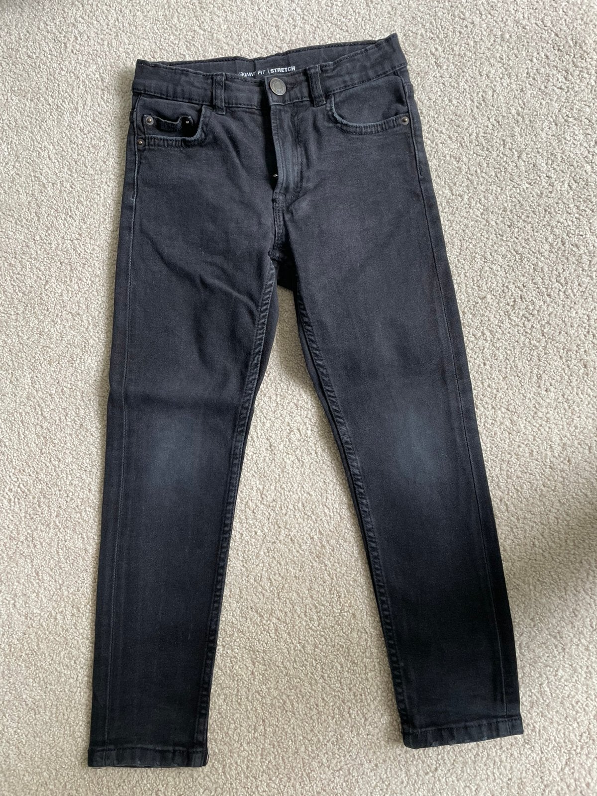Zwarte zara broek, Ophalen of Verzenden, Zo goed als nieuw, Jongen of Meisje, Broek