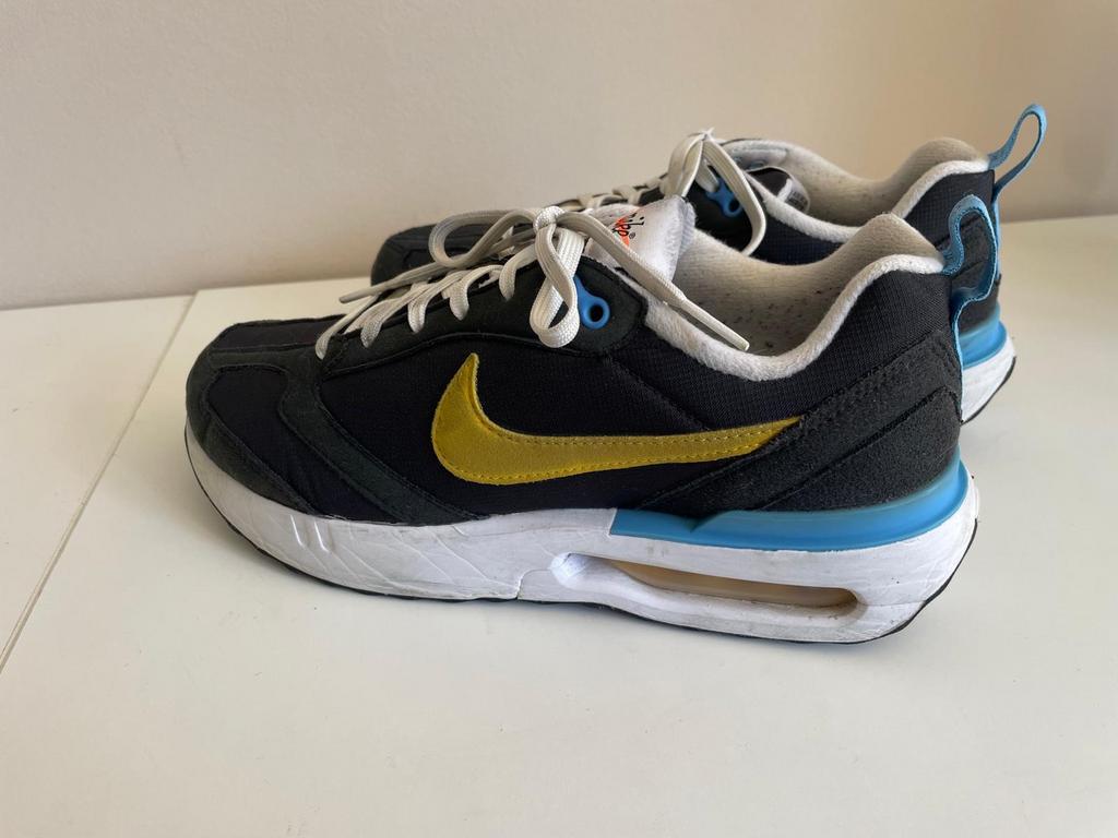 Nike Air Max Dawn Sneakers 39 Zwart Geel Blauw, Zwart, Ophalen of Verzenden, Sneakers of Gympen, Zo goed als nieuw