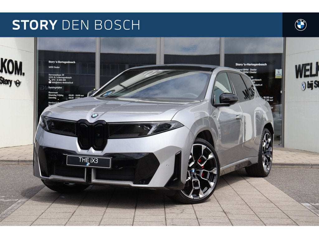 BMW iX3 50 xDrive M Sport / Panoramadak / Trekhaak / Multifu