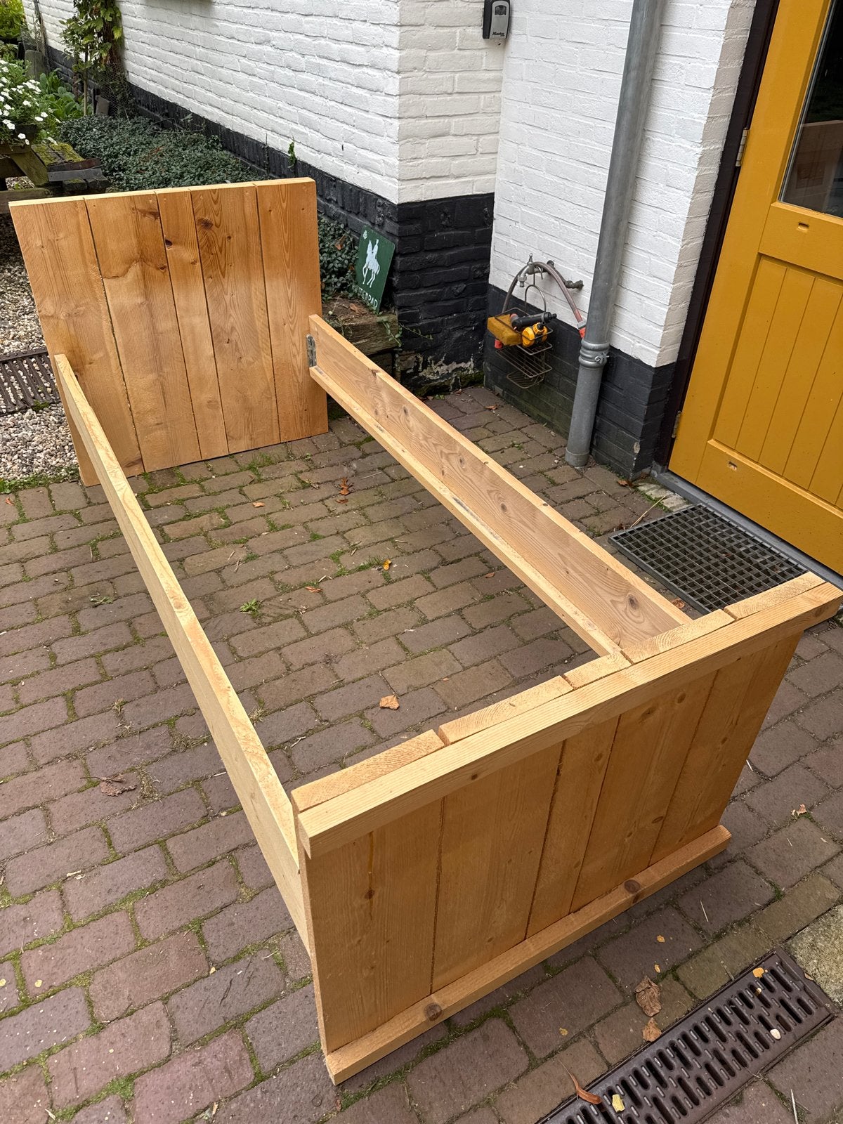 Houten bedframe tbv bedbodem 80 x 200, Ophalen, Gebruikt, Eenpersoons, Bruin
