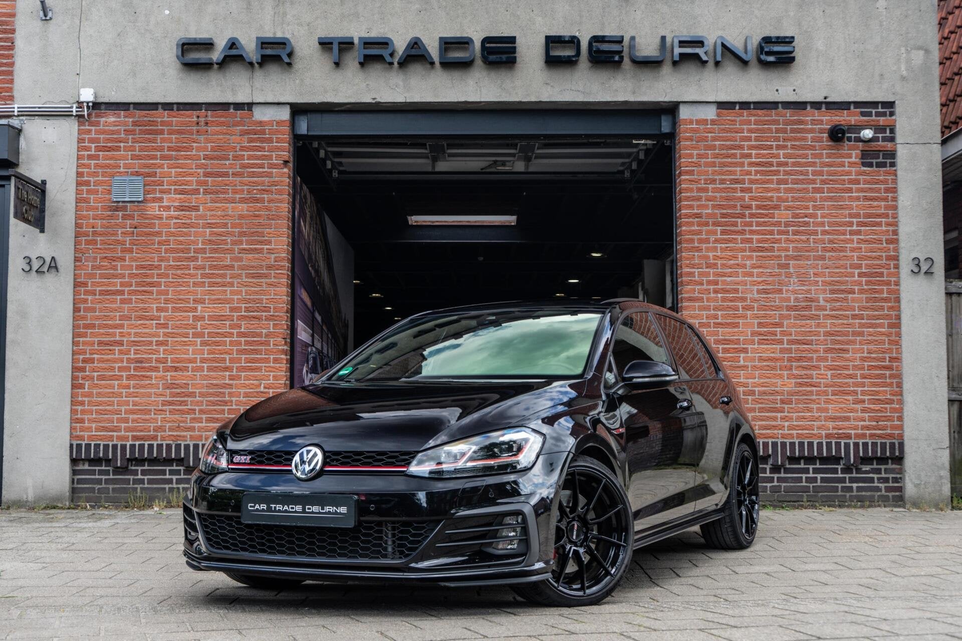 Volkswagen Golf 2.0 TSI GTI Performance Pano / Memory / Dyna, Gebruikt, 4 cilinders, 1984 cc, 1337 kg