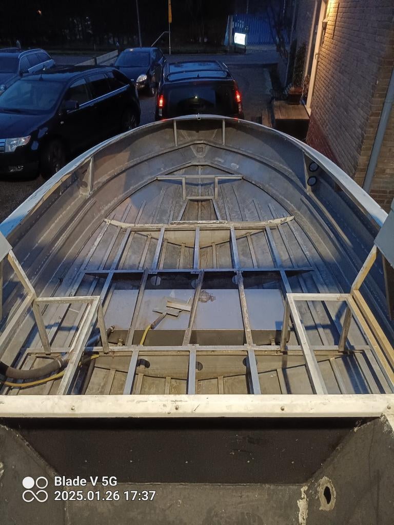 Aluminium casco ruim 7 meter lang en 2,8 meter breed, Watersport en Boten, Motorboten en Motorjachten, Ophalen, Gebruikt