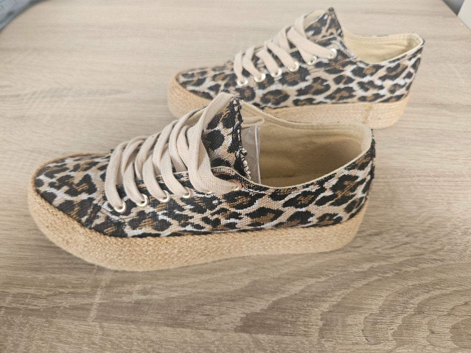 Sacha espadrilles, maat 39, Zwart, Ophalen of Verzenden, Zo goed als nieuw, Espadrilles of Moccasins