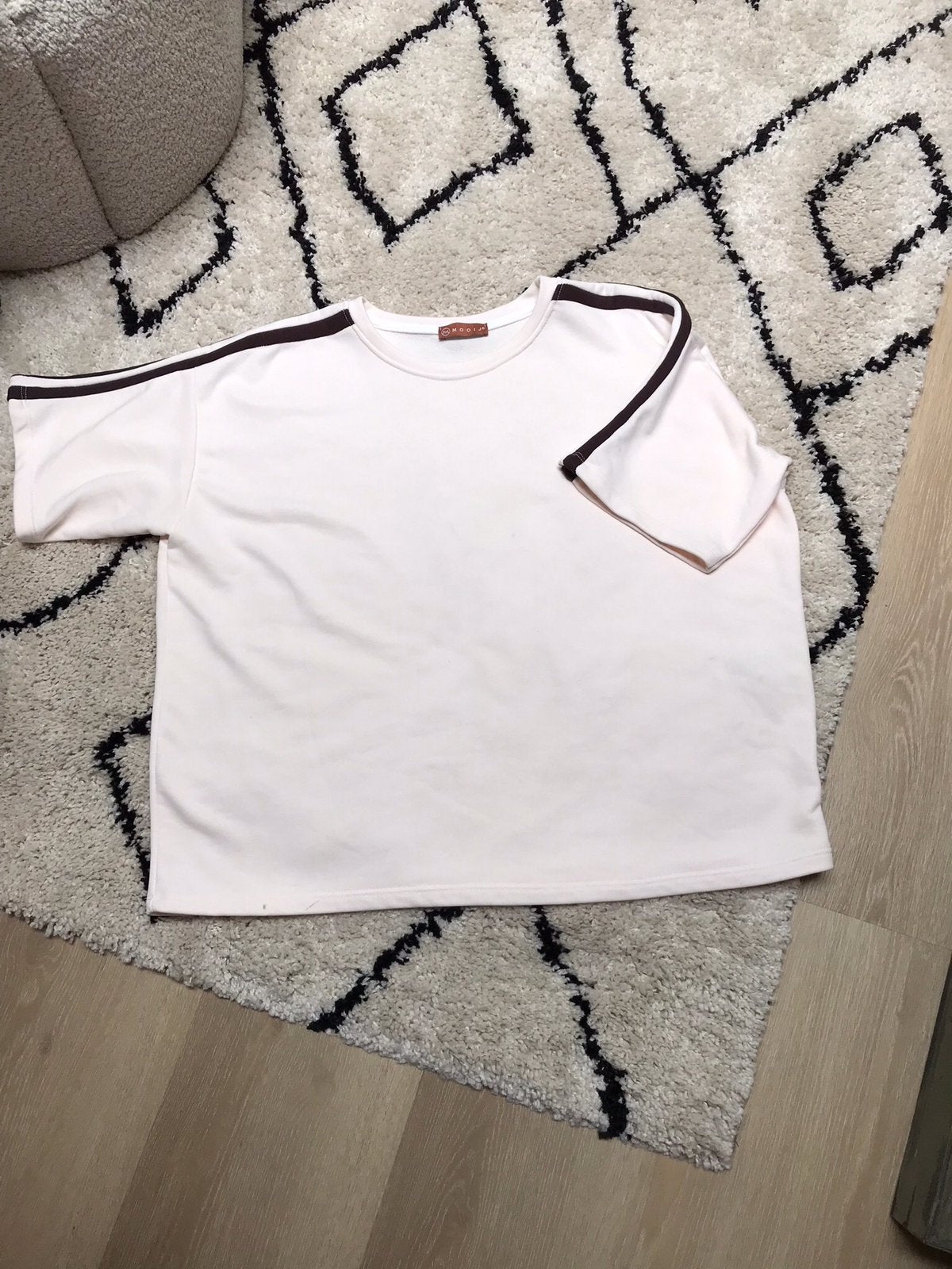 Mooie NIEUWE oversized sweater met korte 3/4 mouw MOOIJ, Kleding | Dames, Ophalen of Verzenden, Nieuw, Overige kleuren, Trui of Vest