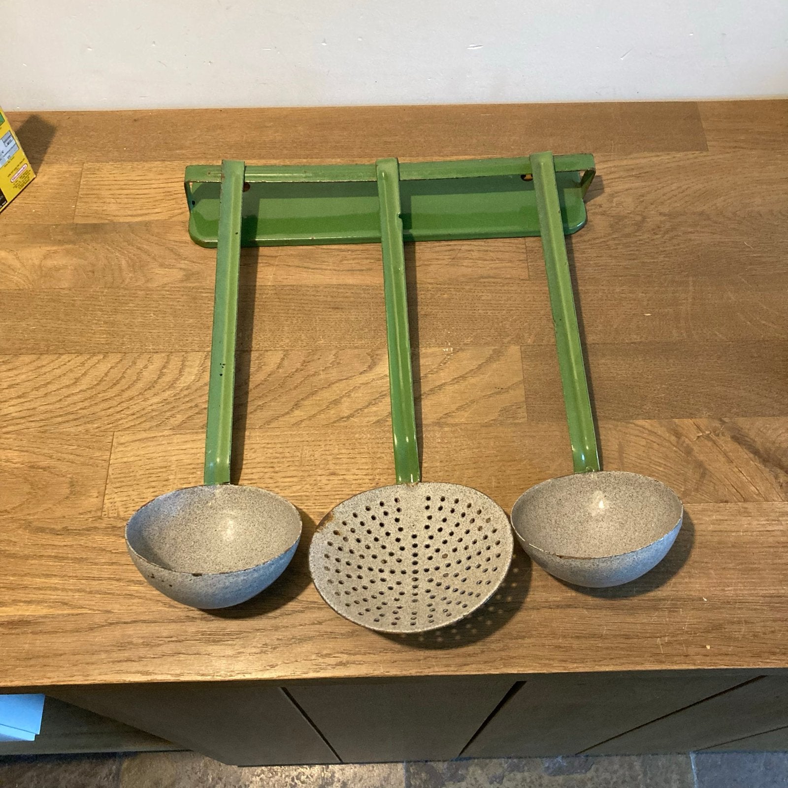 Vintage emaille lepelrekje met 3 lepels - groen, Antiek en Kunst, Ophalen of Verzenden