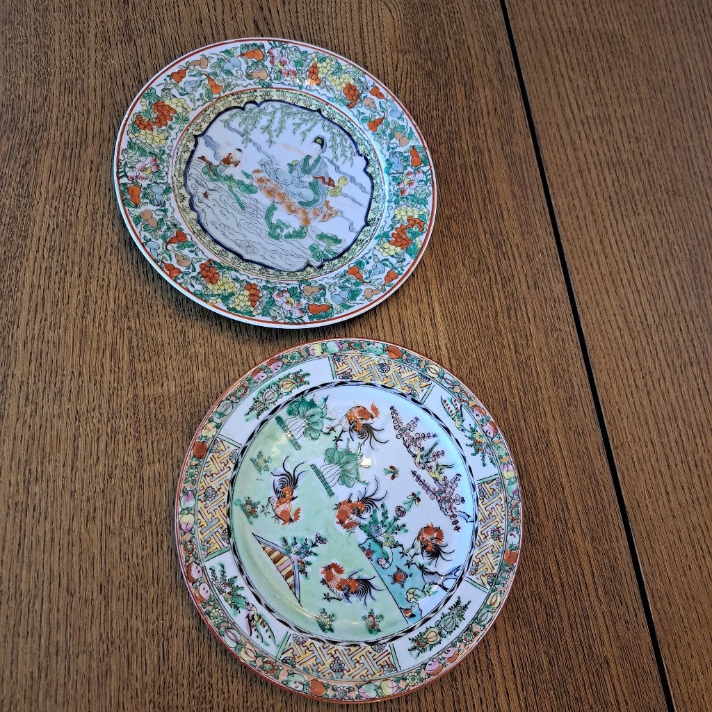 Twee borden Famille Rose, Antiek en Kunst, Ophalen of Verzenden