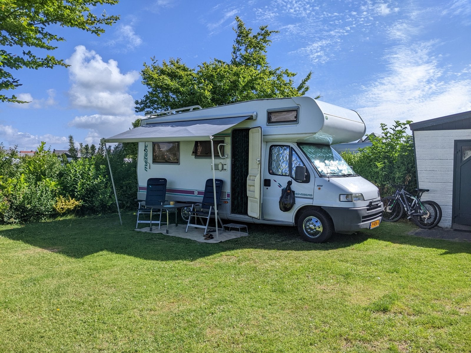 Camper FIAT Ducato - Klaar voor Avontuur, Achteruitrijcamera, Standaard zit, Alkoof, Ringverwarming